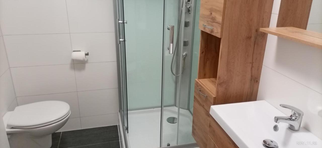 Apartment E1 - Gut Ausgestattete 3-Zimmerwohnung 68 Qm Fuer 1-5 Personen 2Xzz 1Xsc غرافنفور المظهر الخارجي الصورة